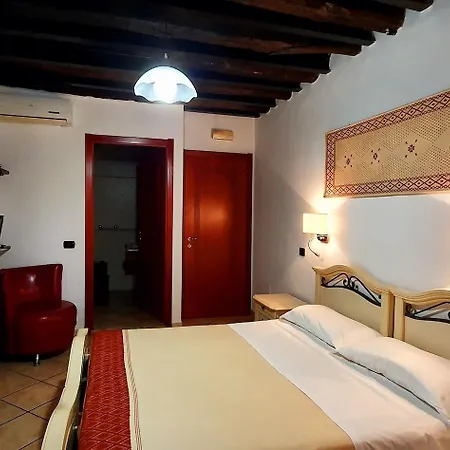 Oda ve Kahvaltı Sardinia Domus Cagliari