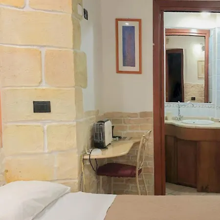 Sardinia Domus Oda ve Kahvaltı Cagliari