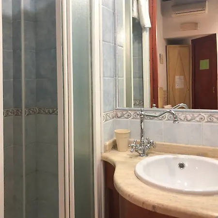 Oda ve Kahvaltı Sardinia Domus 3*