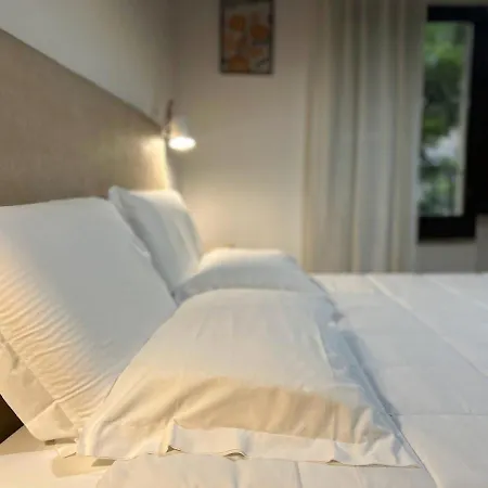 Sardinia Domus Alojamento de Acomodação e Pequeno-almoço 3*
