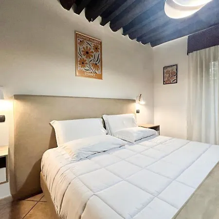Bed & Breakfast Sardinia Domus 2*
