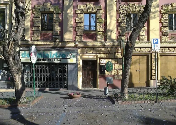 住宿加早餐酒店 撒丁尼亚多莫斯酒店