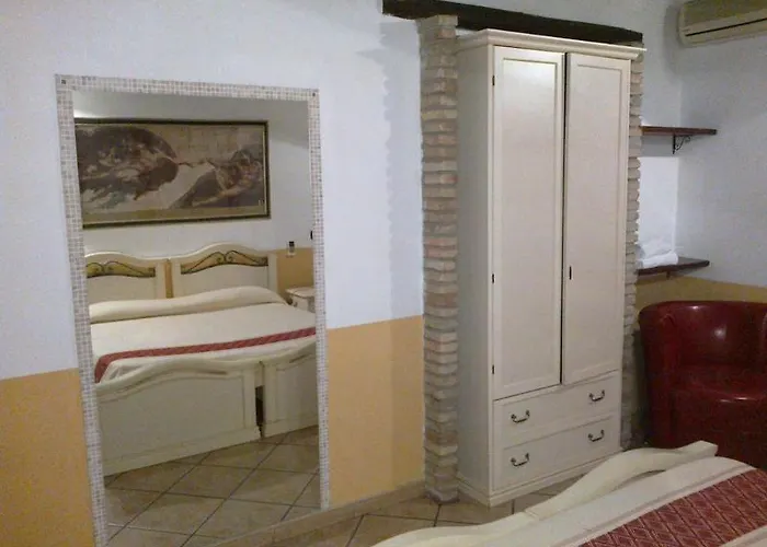 住宿加早餐酒店 撒丁尼亚多莫斯酒店 3*