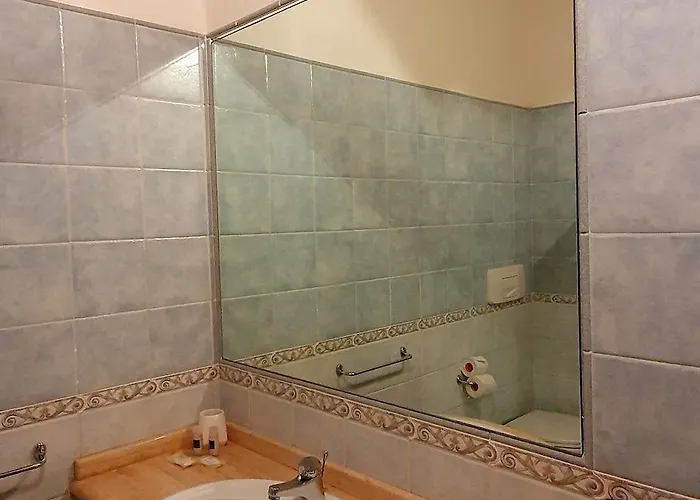 撒丁尼亚多莫斯酒店 住宿加早餐酒店