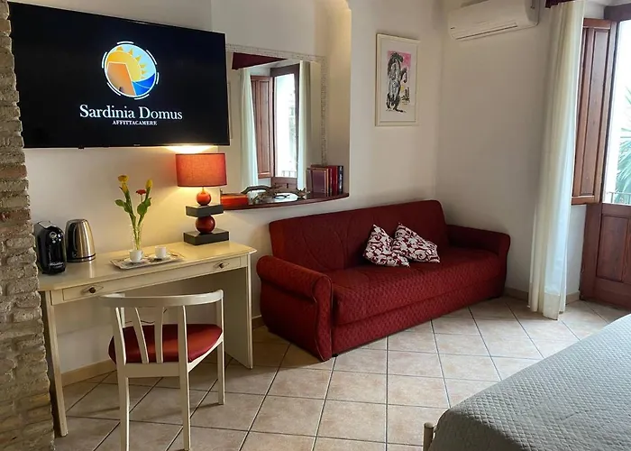 撒丁尼亚多莫斯酒店 住宿加早餐酒店 3*