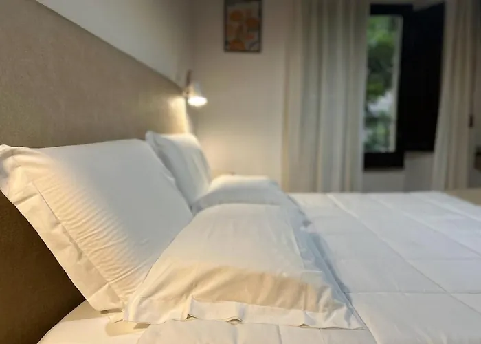 撒丁尼亚多莫斯酒店 住宿加早餐酒店 3*