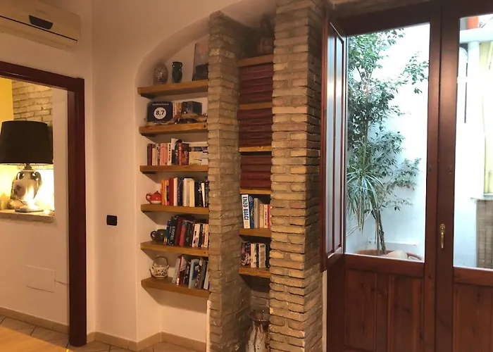 住宿加早餐酒店 撒丁尼亚多莫斯酒店