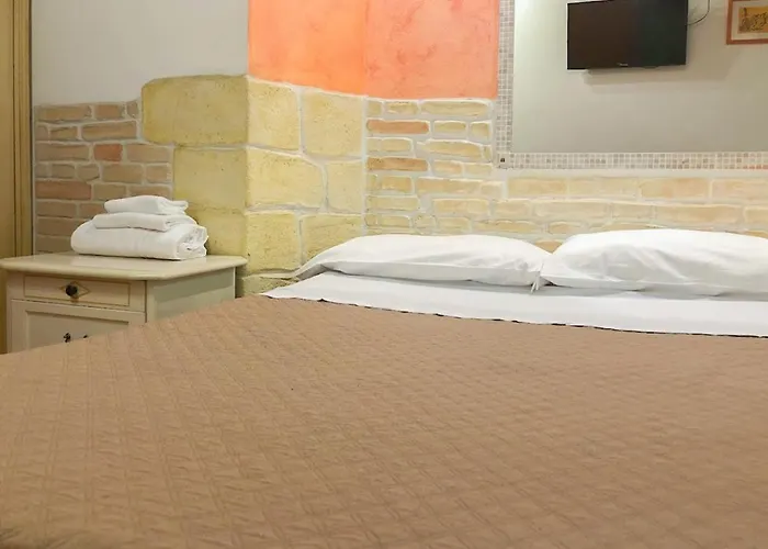 撒丁尼亚多莫斯酒店 3*