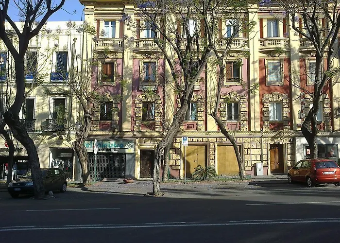 撒丁尼亚多莫斯酒店 3* 卡利亚里