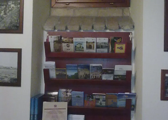 撒丁尼亚多莫斯酒店 3*