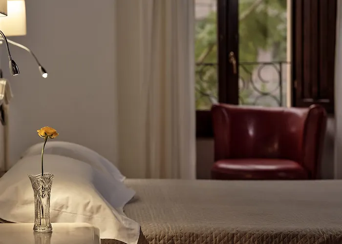 撒丁尼亚多莫斯酒店 住宿加早餐酒店 卡利亚里