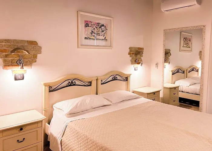 住宿加早餐酒店 撒丁尼亚多莫斯酒店