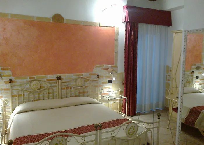 撒丁尼亚多莫斯酒店